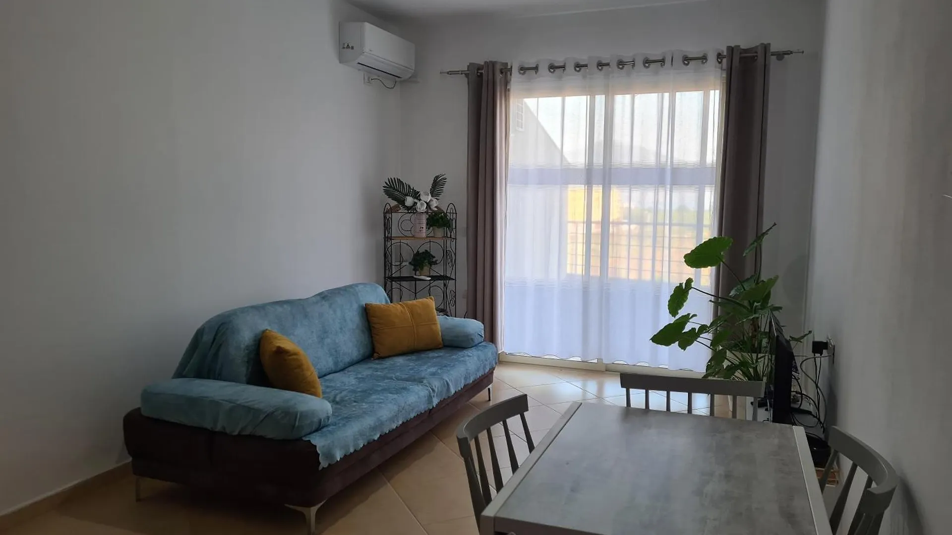 Nazari Orikum With Veranda 4 Guests شقة